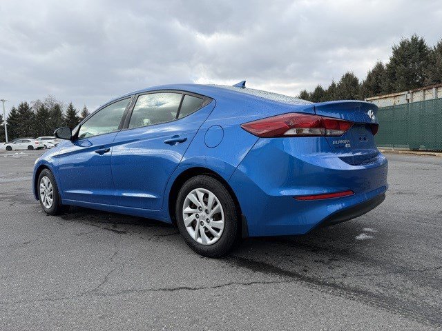 Used 2017 Hyundai Elantra SE image 3