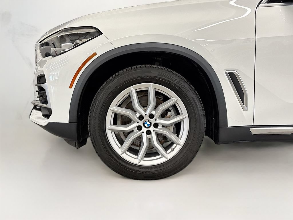Used 2022 BMW X5 xDrive40i w/ Premium Package AWD/4WD image 27