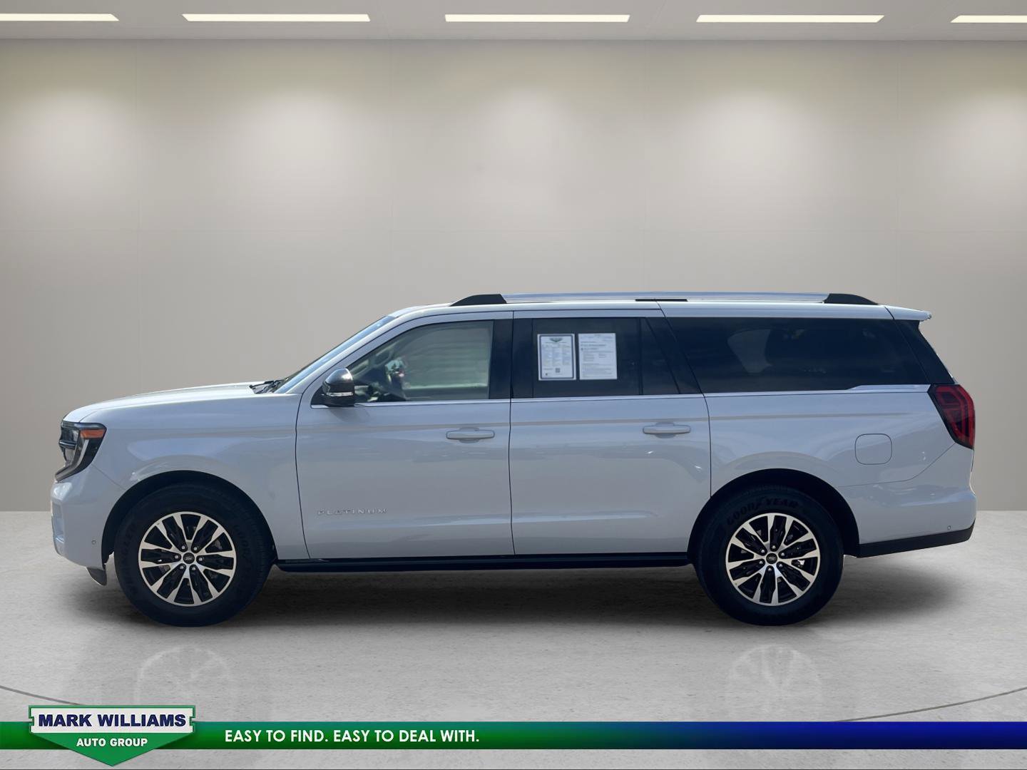 Used 2025 Ford Expedition Max Platinum AWD/4WD image 6