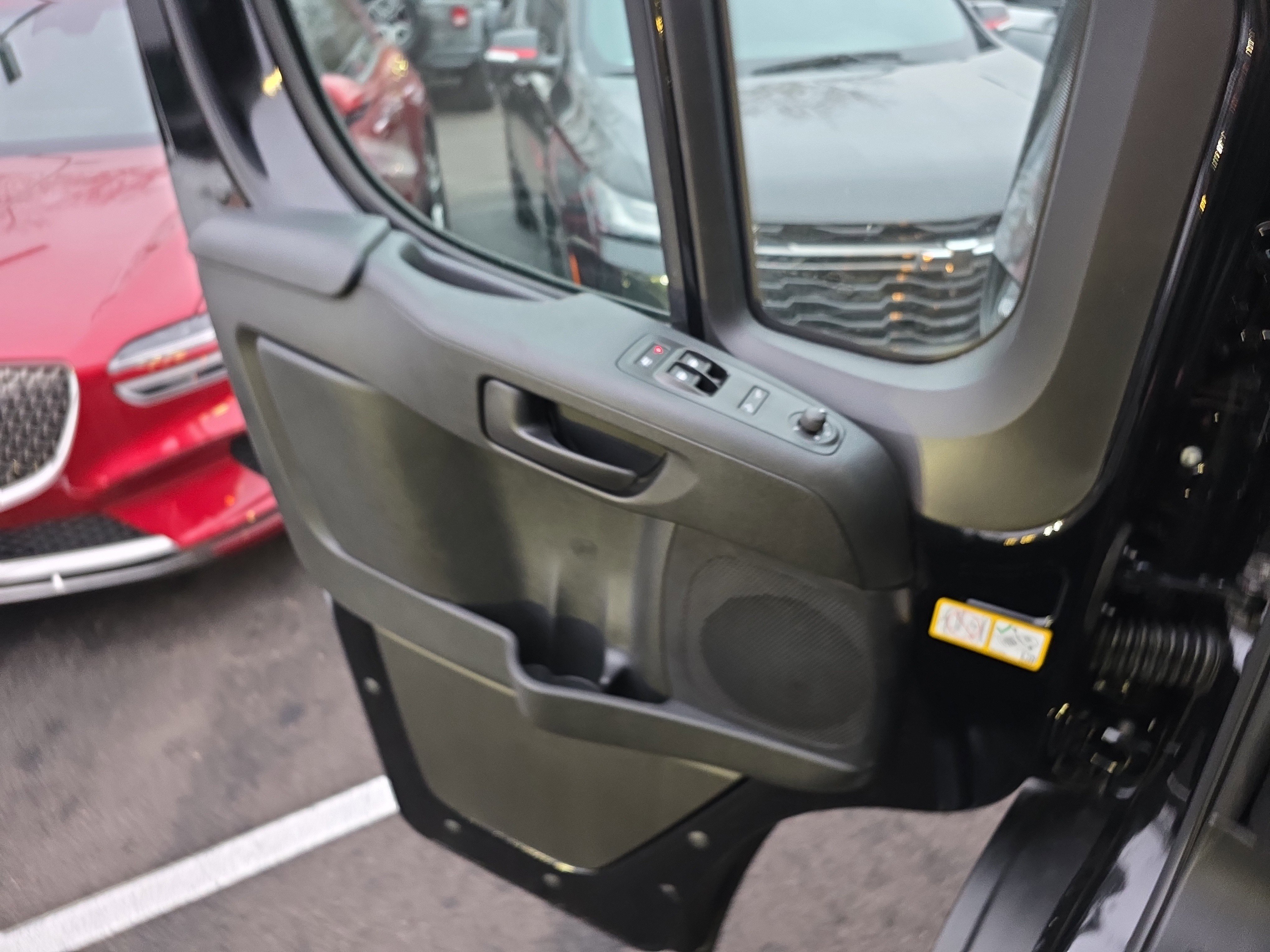 New 2026 RAM ProMaster 3500 w/ Premium Convenience Group image 14