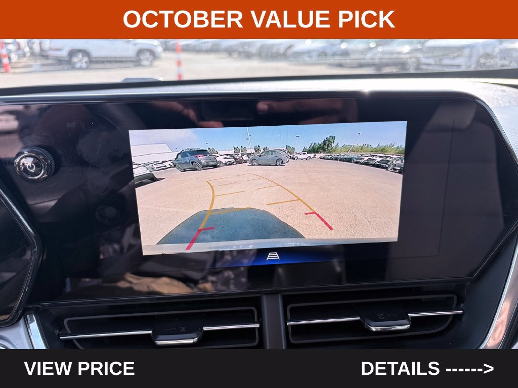 Used 2025 Chevrolet Trax LT FWD image 18