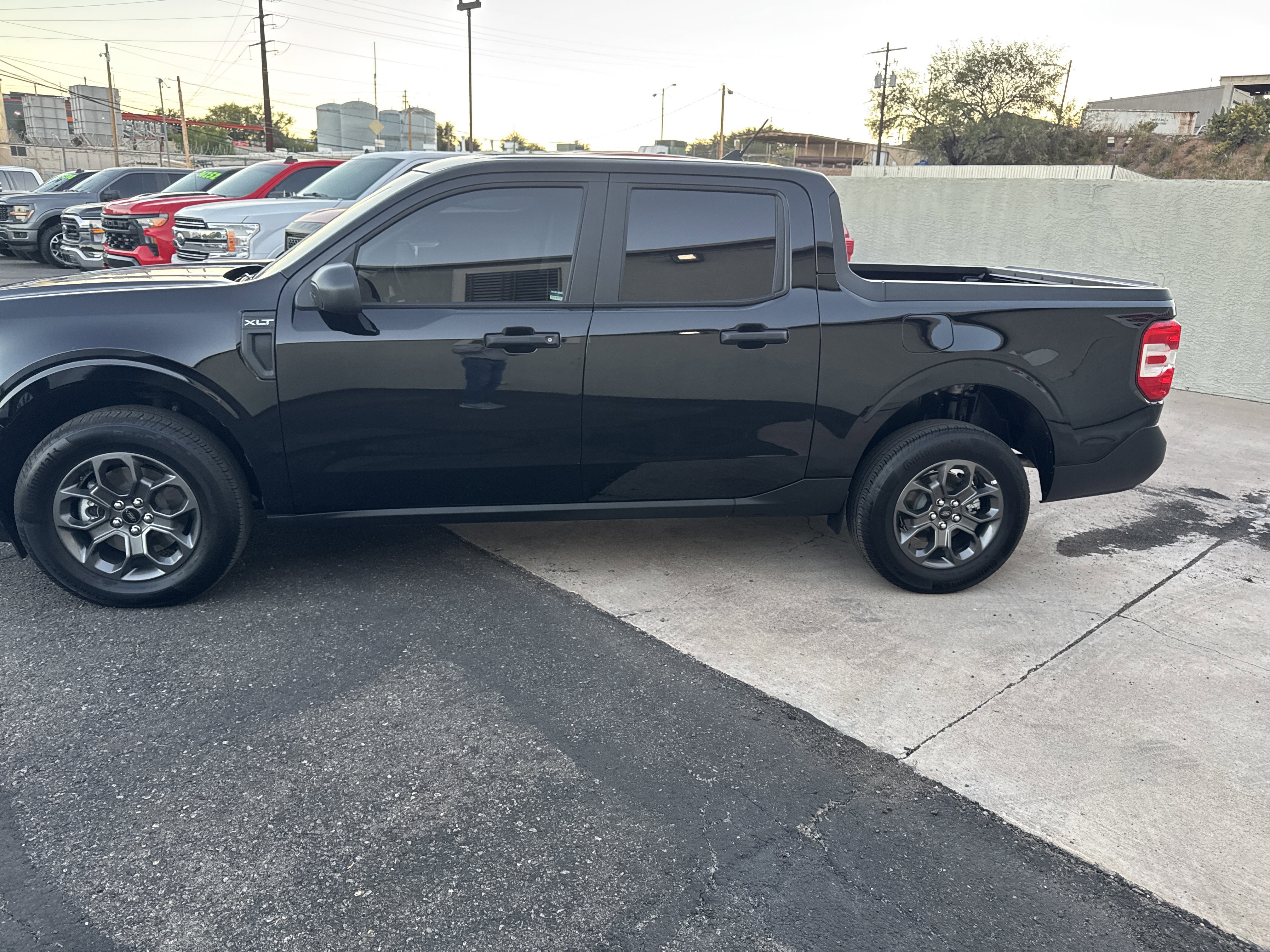 Used 2024 Ford Maverick XLT image 4