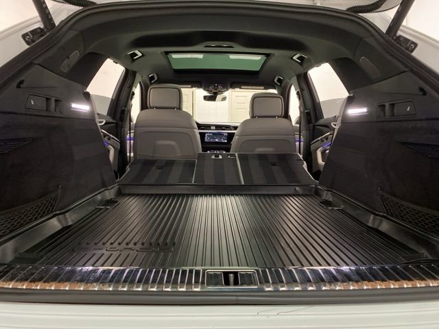 Used 2024 Audi Q8 e-tron Prestige w/ Prestige Package image 93