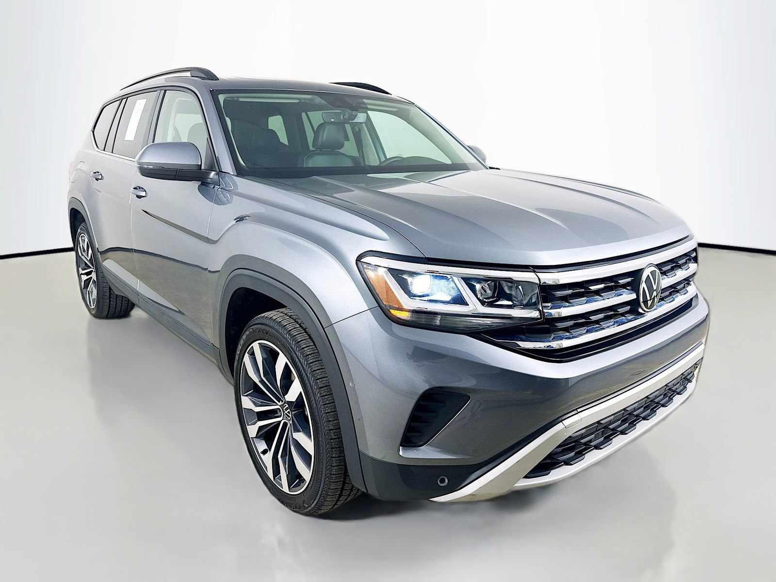 Used 2022 Volkswagen Atlas SE AWD/4WD image 3