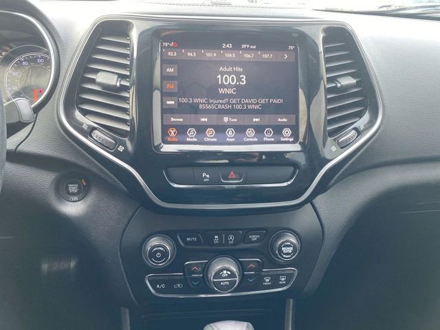 Used 2019 Jeep Cherokee Limited image 17