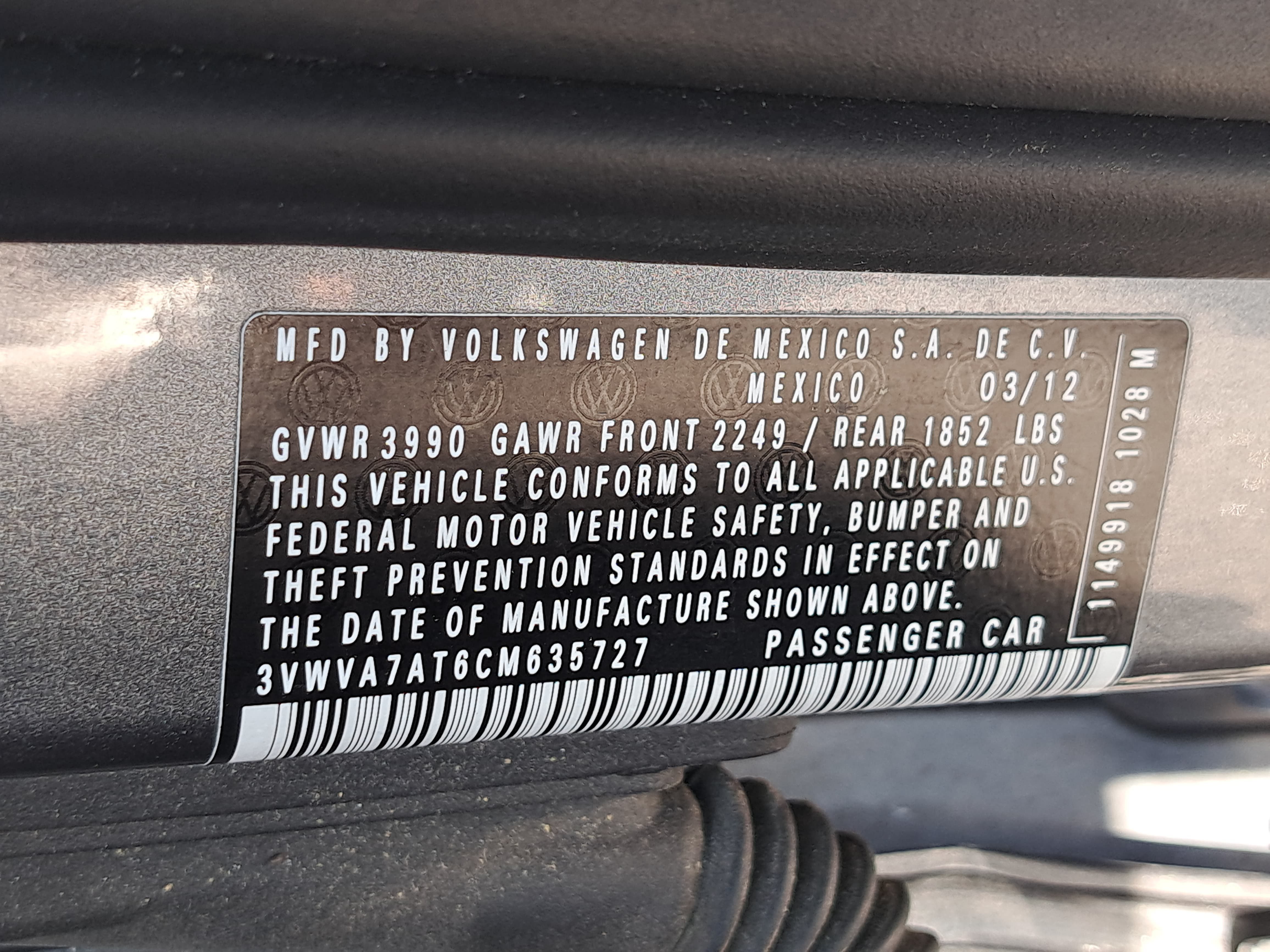 Used 2012 Volkswagen Beetle 2.0T FWD image 33
