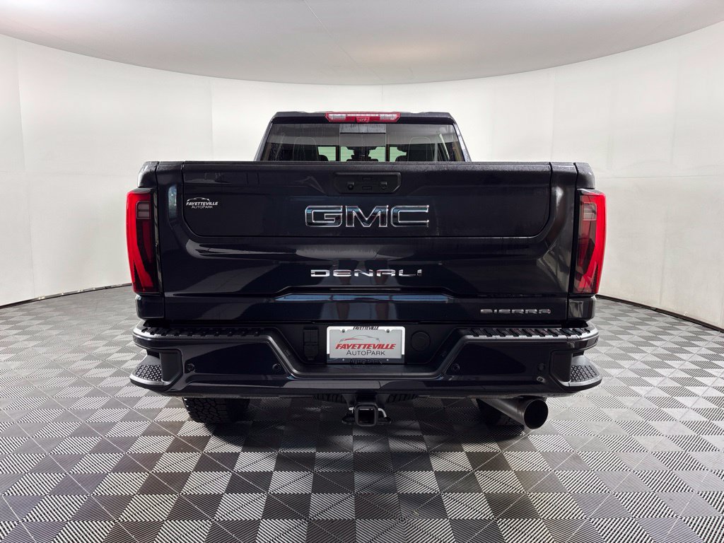Certified 2026 GMC Sierra 2500 Denali Ultimate AWD/4WD image 15