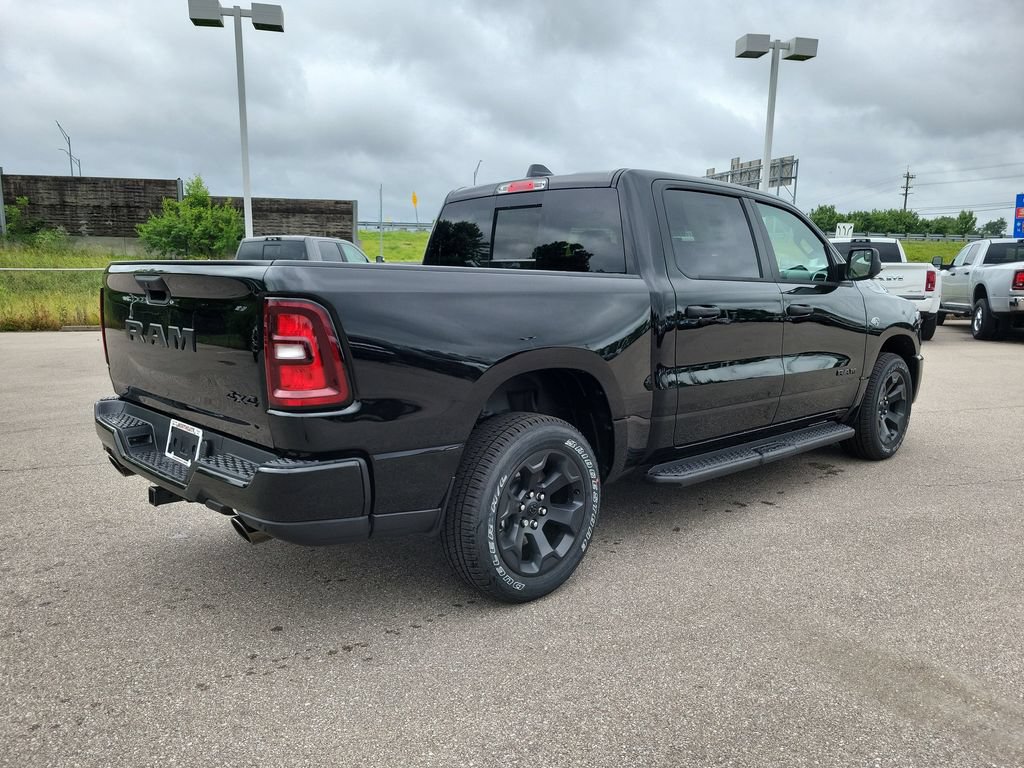New 2026 RAM 1500 Express AWD/4WD image 4