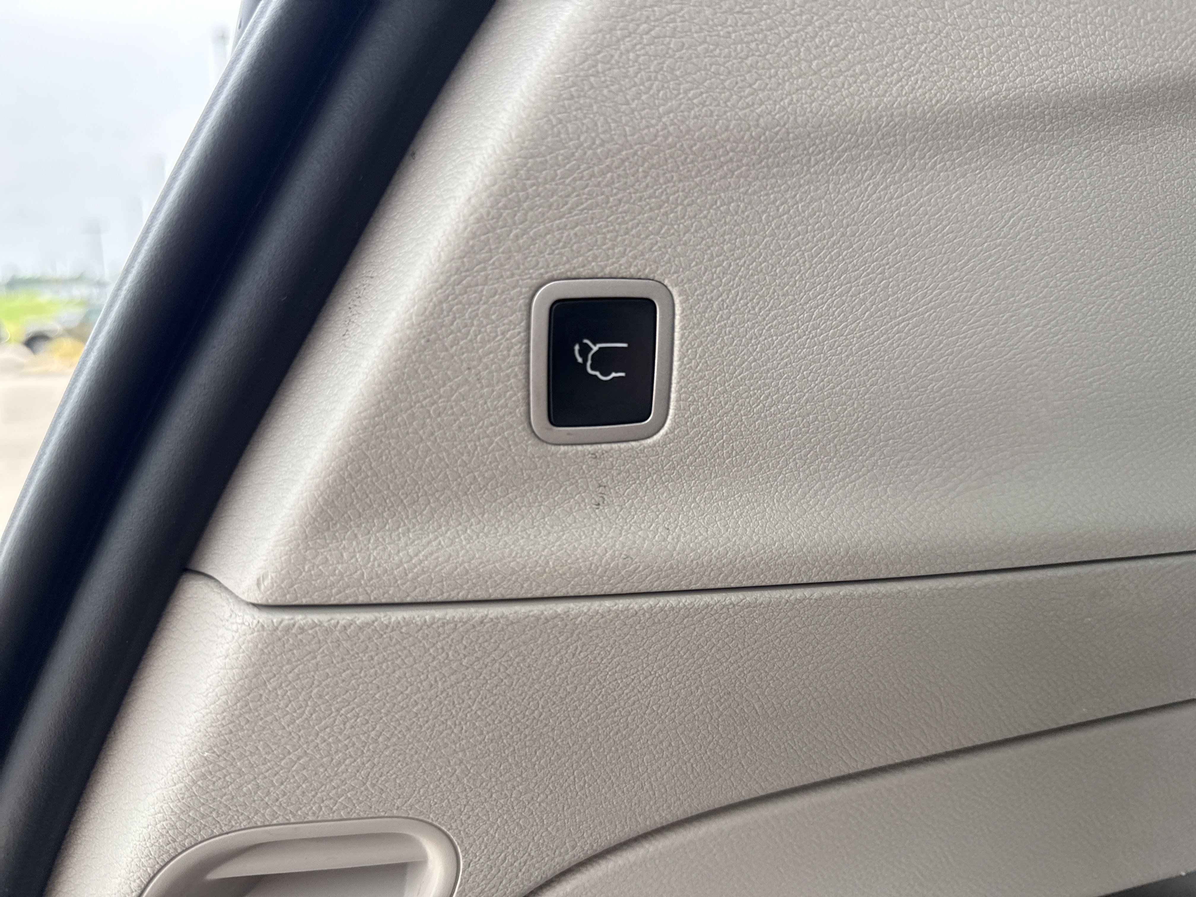 Used 2019 Chrysler Pacifica Touring Plus w/ Advanced Safetytec Group FWD image 20