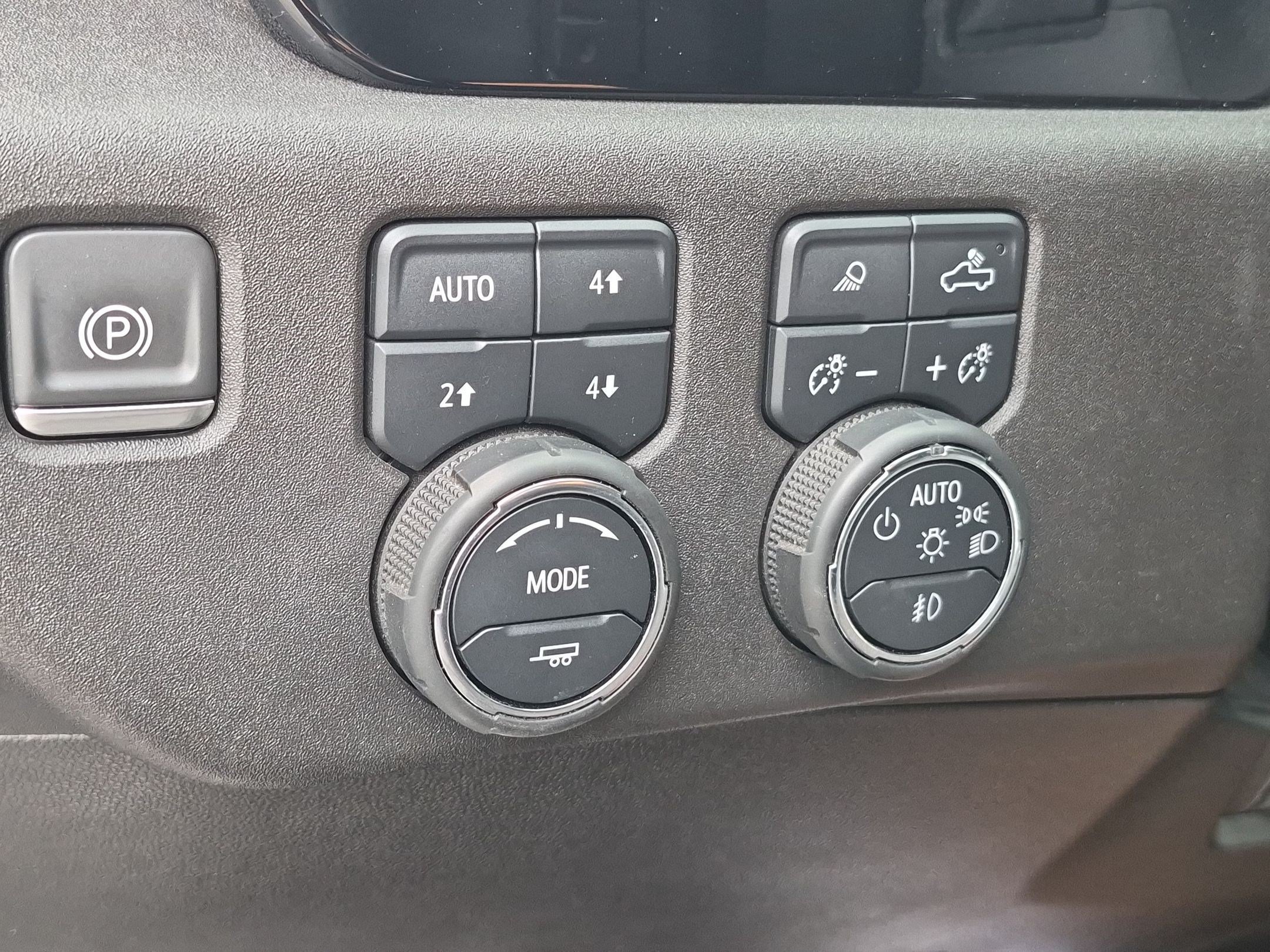 Certified 2024 Chevrolet Silverado 1500 RST w/ Convenience Package II AWD/4WD image 24