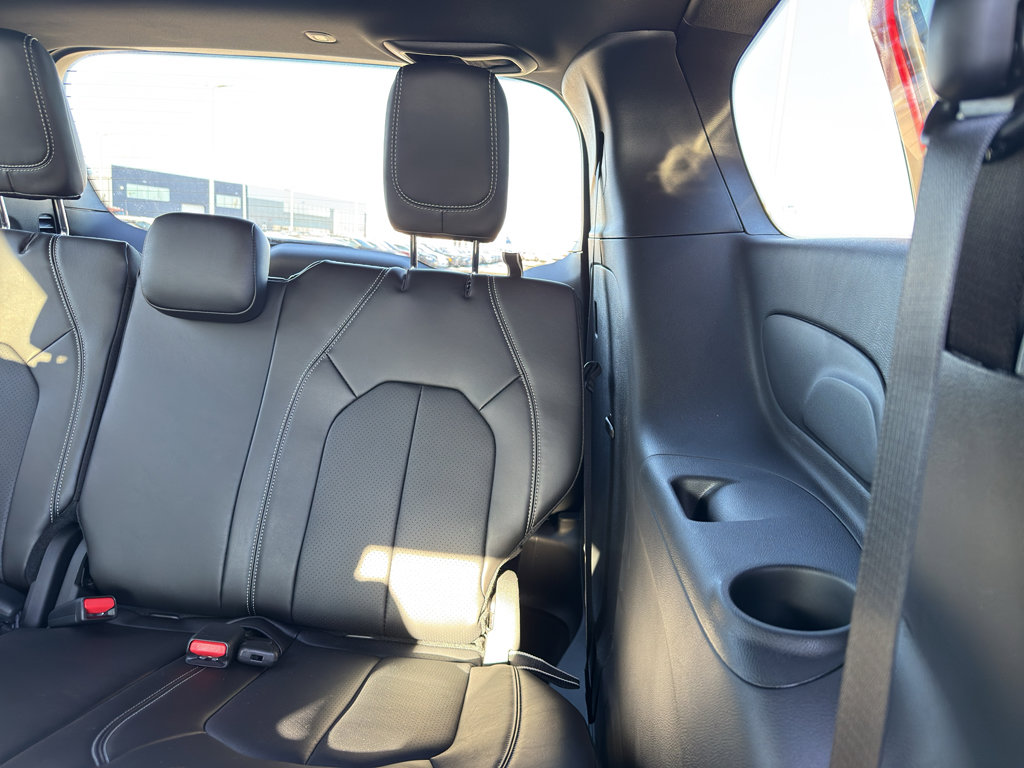 New 2026 Chrysler Pacifica Select w/ S Appearance Package FWD image 34