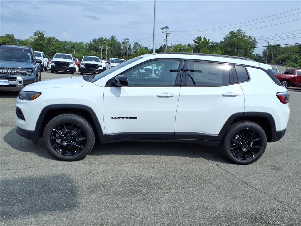 New 2026 Jeep Compass Latitude AWD/4WD image 7