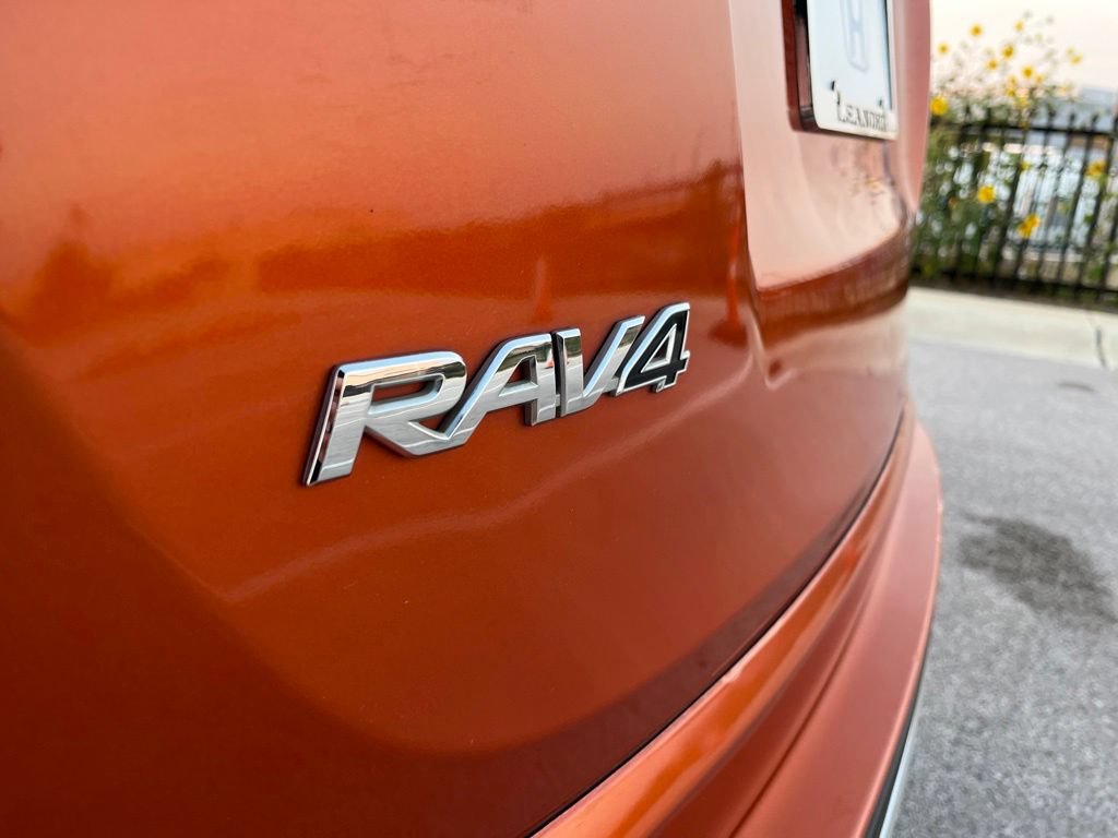 Used 2016 Toyota RAV4 XLE FWD image 8