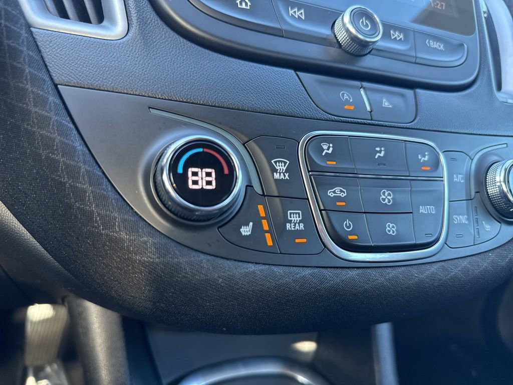 Used 2023 Chevrolet Malibu LT image 22