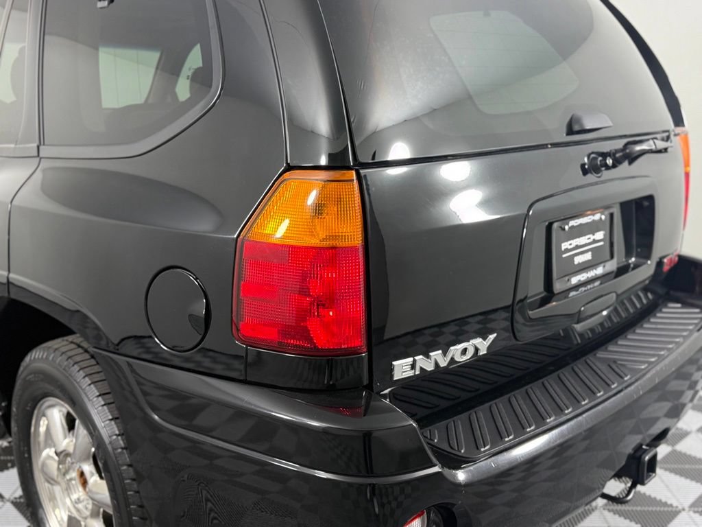 Used 2002 GMC Envoy SLT AWD/4WD image 12