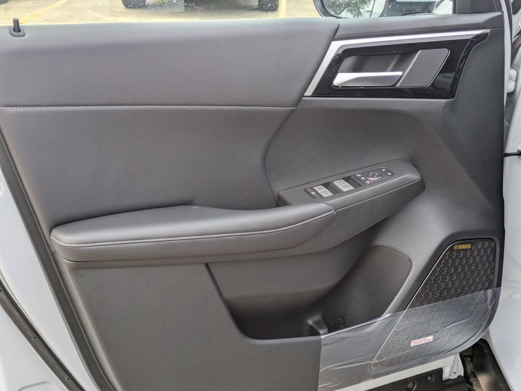 New 2026 Mitsubishi Outlander SE FWD image 11