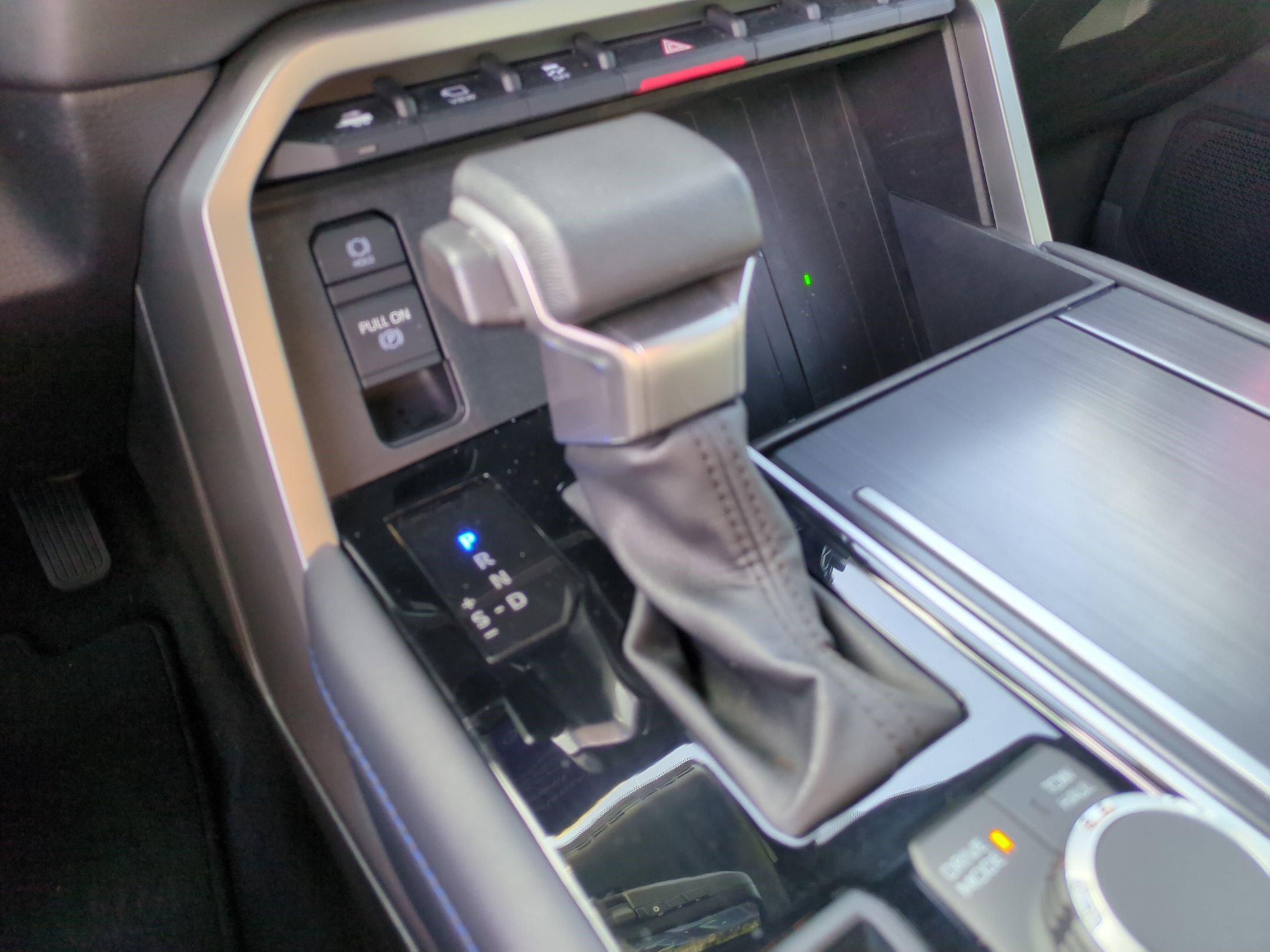 Used 2024 Toyota Sequoia Platinum image 23