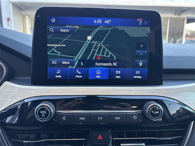 Used 2022 Ford Escape Titanium w/ Titanium Premium Package image 19