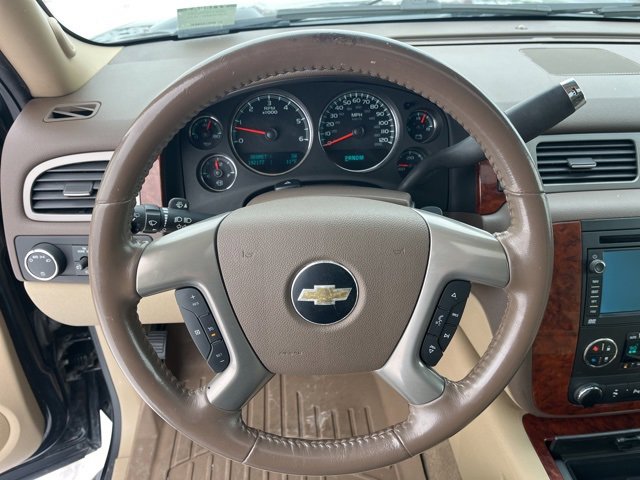 Used 2009 Chevrolet Suburban LTZ image 17