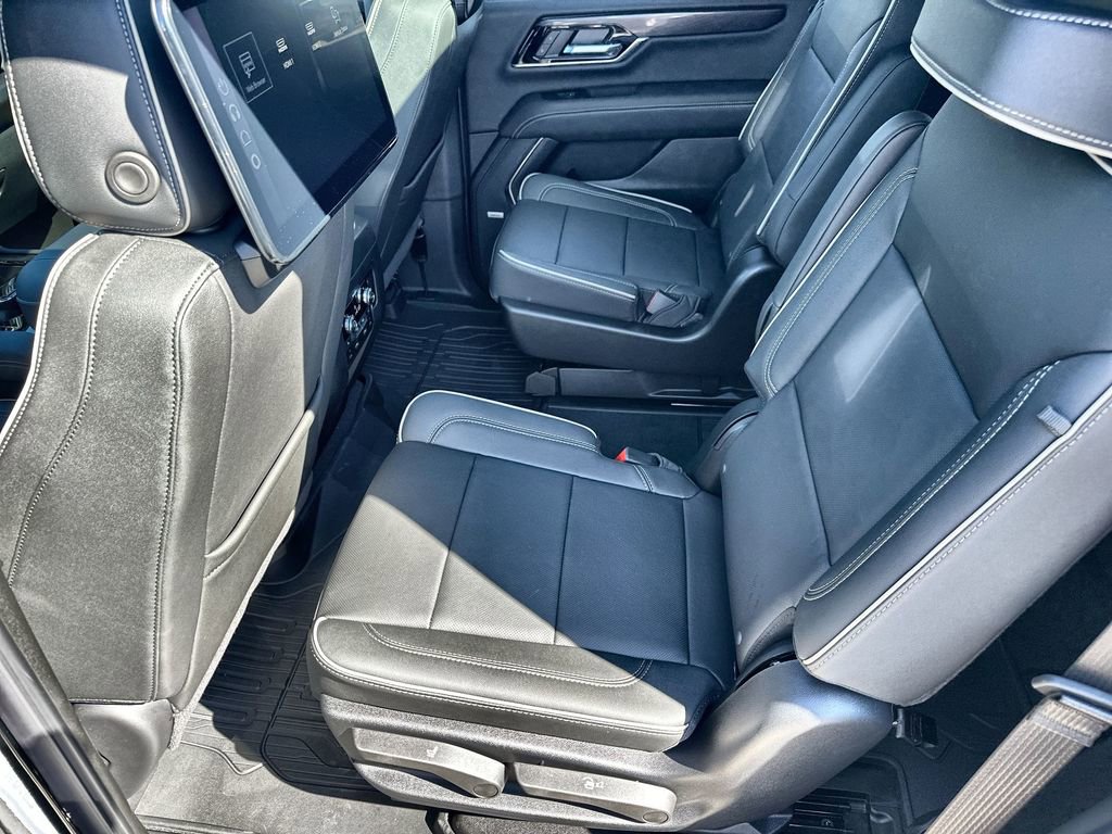 New 2026 GMC Yukon Elevation image 16