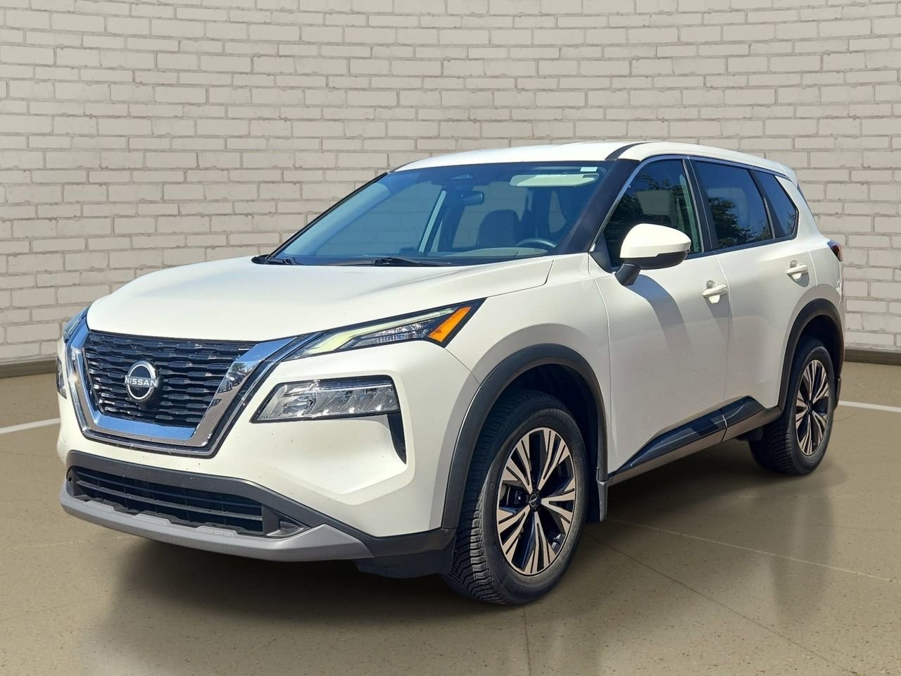 Used 2023 Nissan Rogue SV FWD video 1