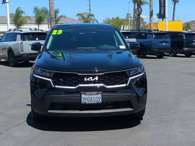 Used 2023 Kia Sorento LX FWD image 8