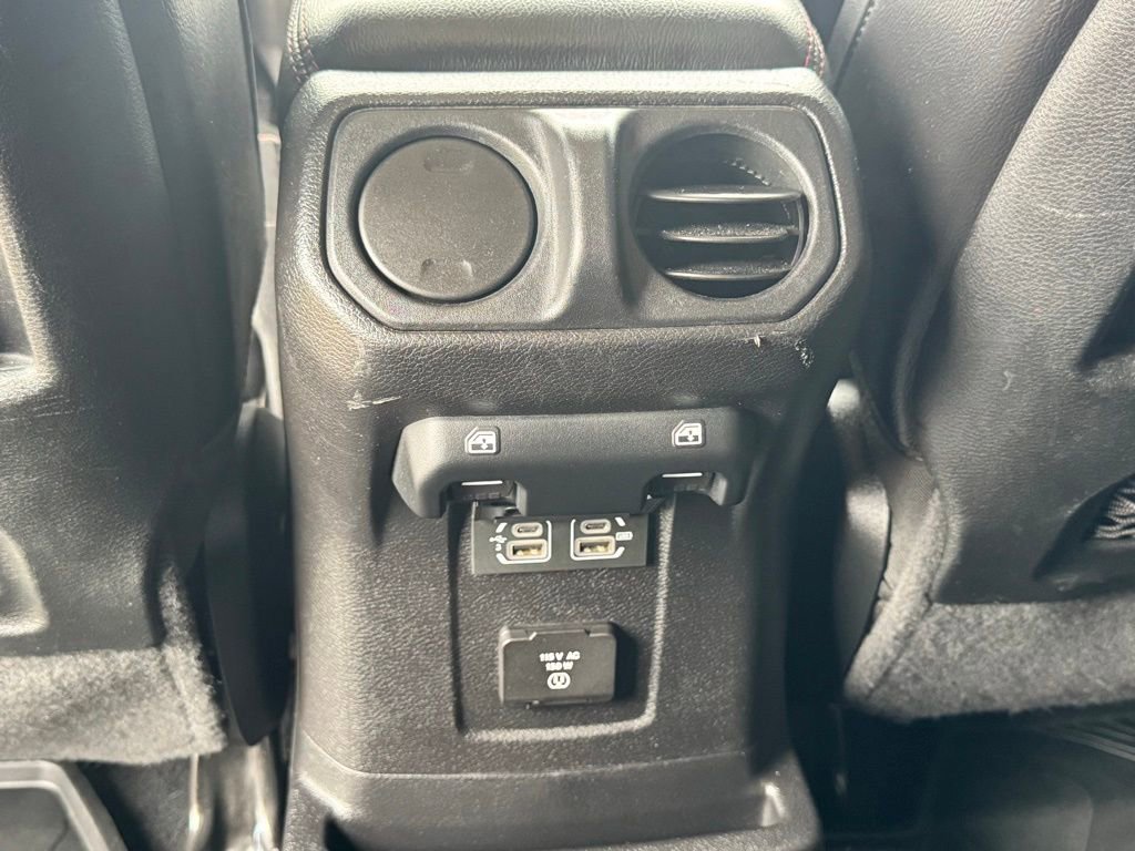 Used 2020 Jeep Wrangler Unlimited Rubicon w/ Quick Order Package 28Y Recon image 18