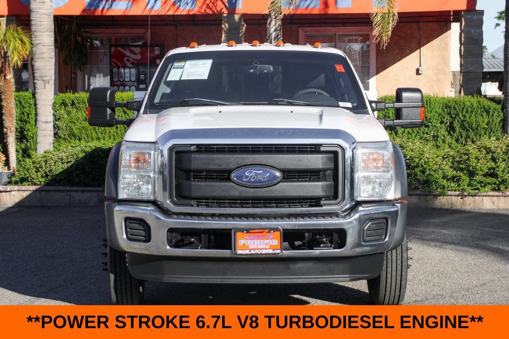 Used 2016 Ford F550 2WD Crew Cab Super Duty image 3