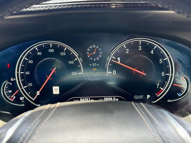 Used 2019 BMW 750i w/ Executive Package RWD image 28