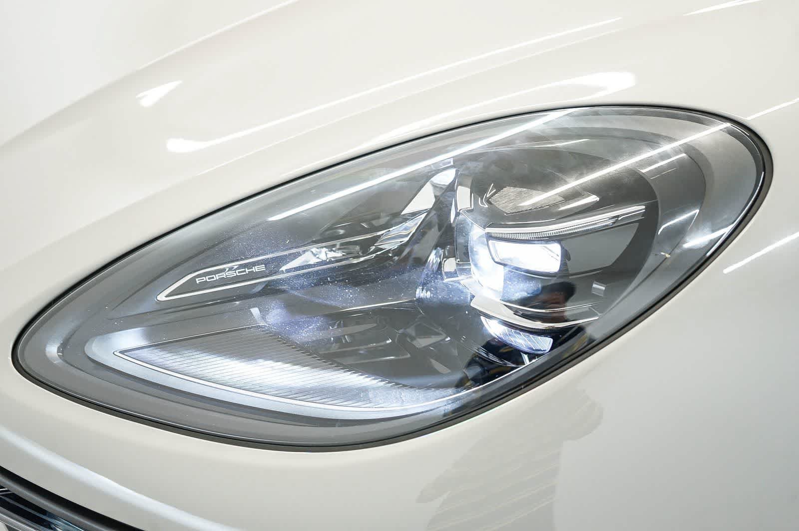 Certified 2026 Porsche Macan AWD/4WD image 15
