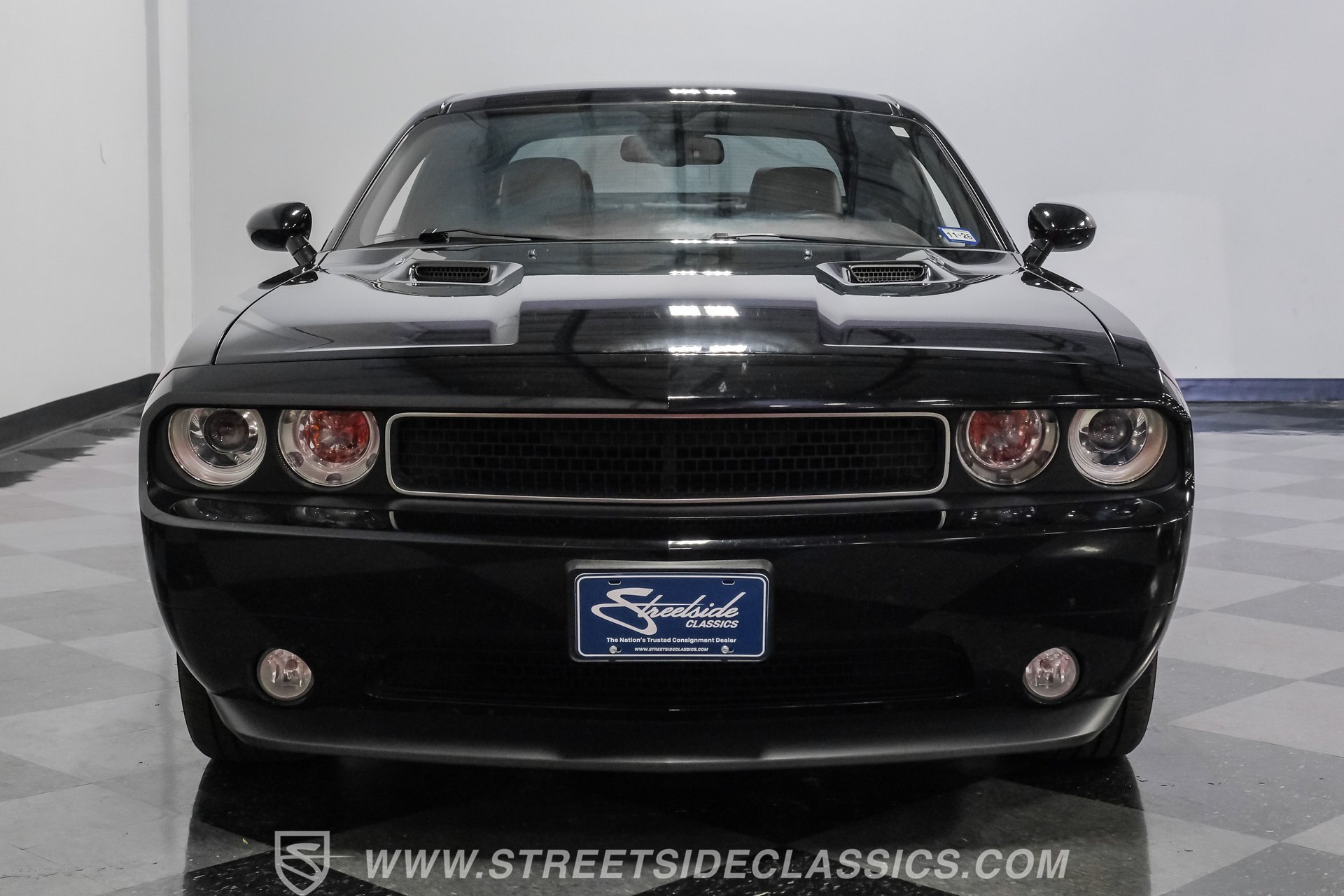 Used 2012 Dodge Challenger R/T RWD image 17