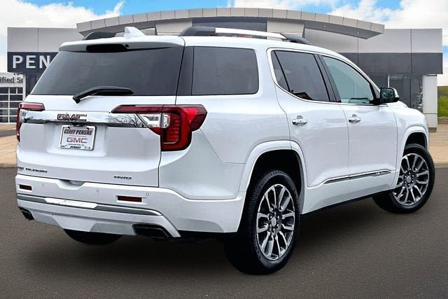 Used 2022 GMC Acadia Denali AWD/4WD image 2
