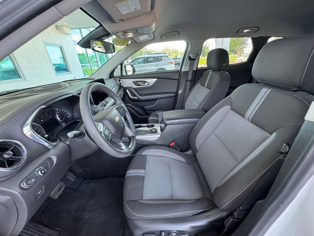 Used 2024 Chevrolet Blazer LT w/ Convenience Package FWD image 12