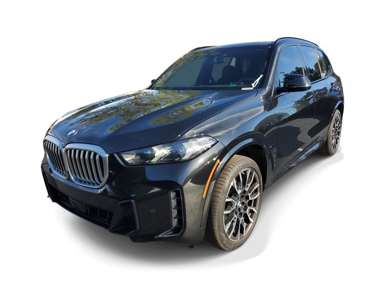Used 2024 BMW X5 sDrive40i w/ M Sport Package RWD image 2