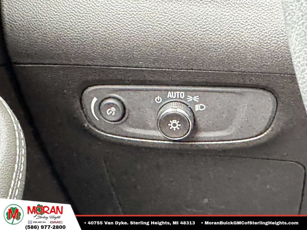 Certified 2024 Buick Encore GX Preferred w/ Comfort Package FWD image 29
