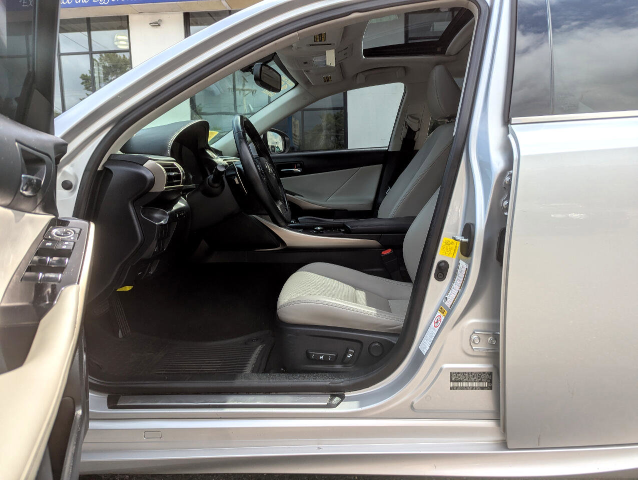 Used 2015 Lexus IS 250 AWD image 13