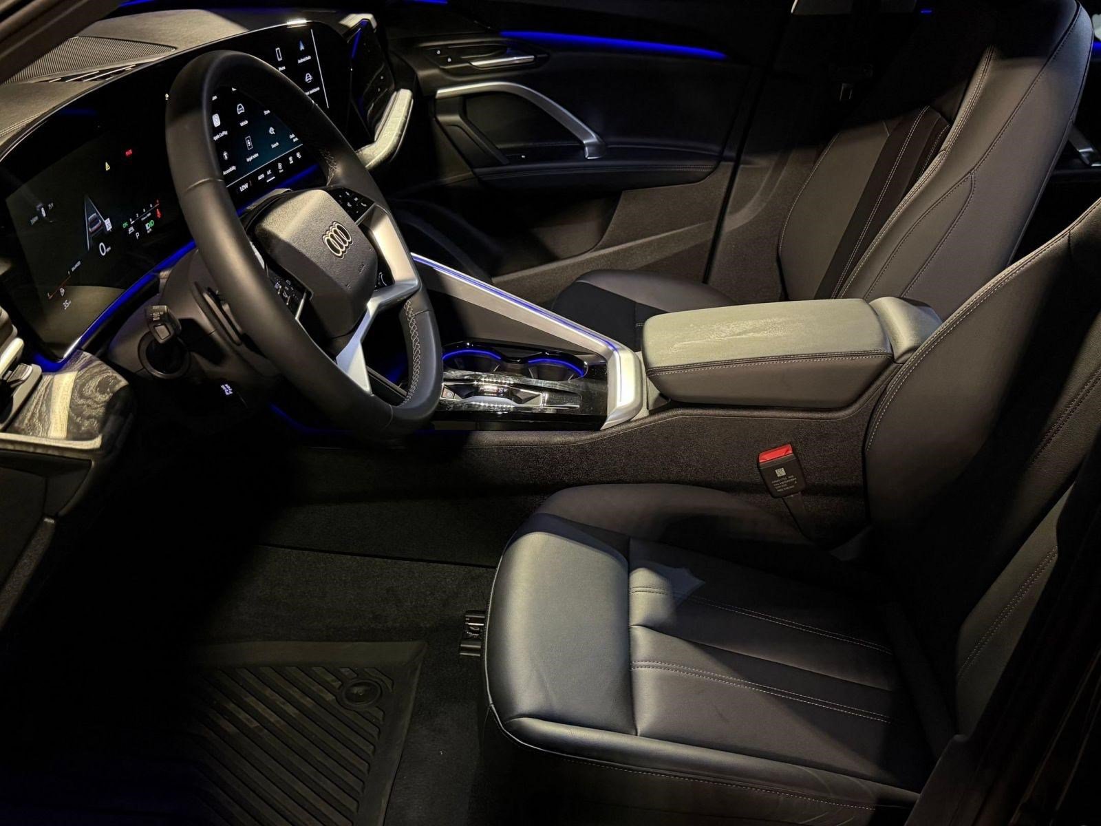 Certified 2025 Audi Q5 Premium w/ Convenience Package AWD/4WD image 5