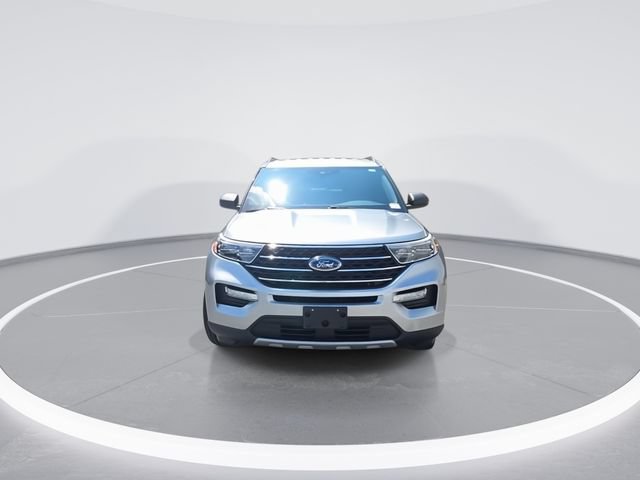 Used 2020 Ford Explorer XLT w/ Equipment Group 202A RWD image 3