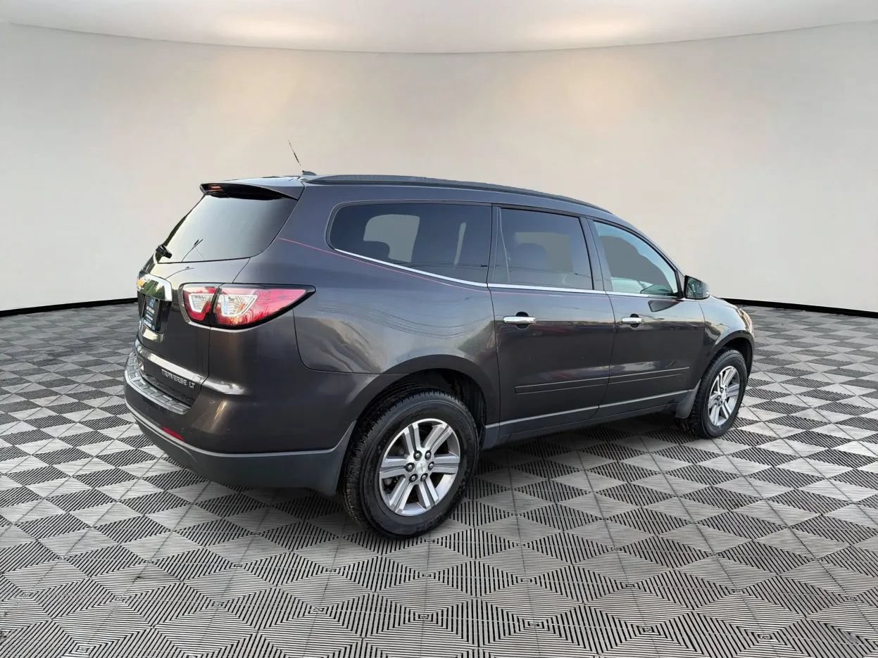 Used 2015 Chevrolet Traverse LT FWD image 7