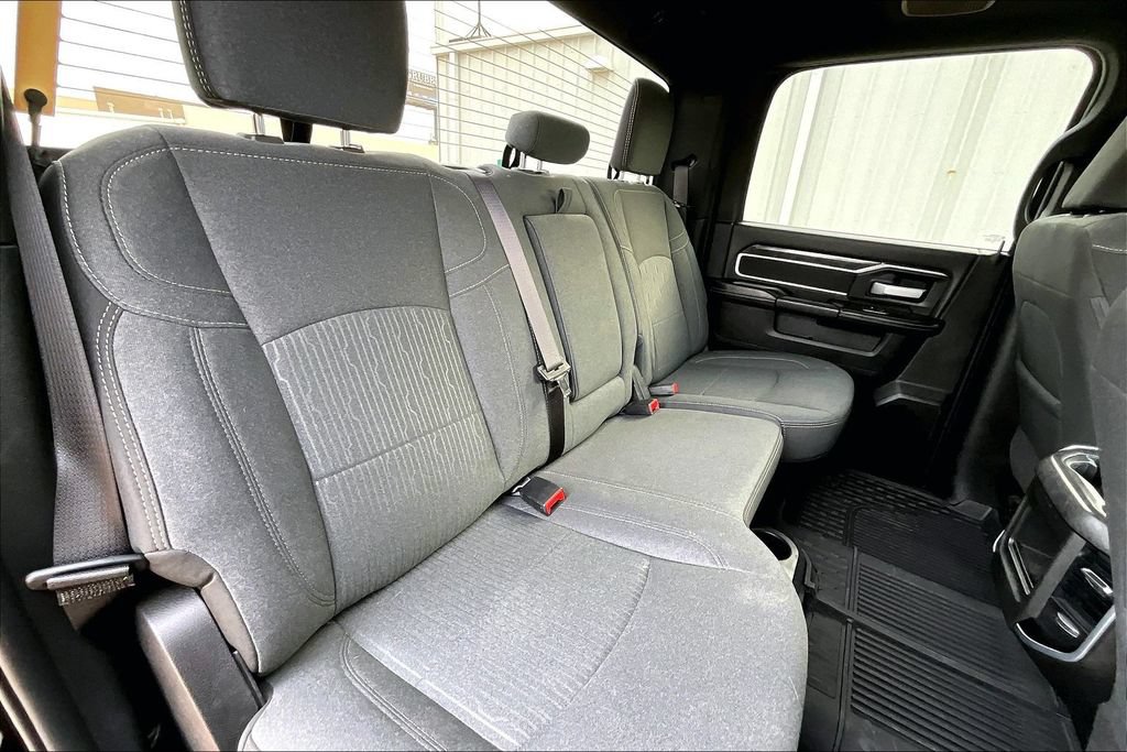 Used 2024 RAM 2500 Big Horn w/ Night Edition AWD/4WD image 32