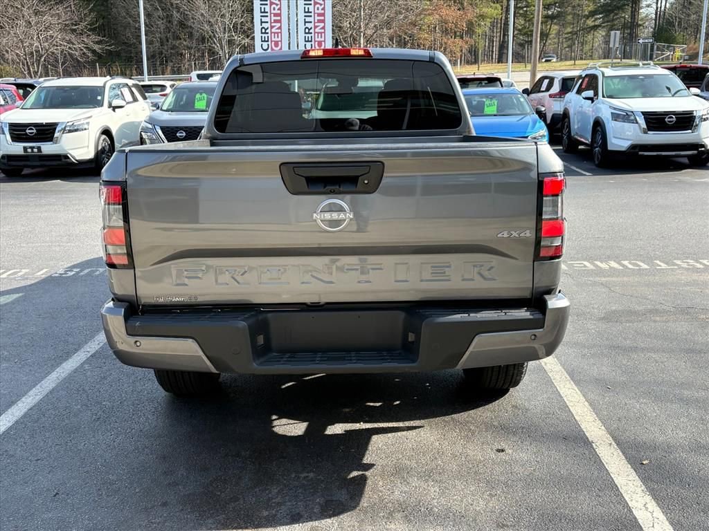 Certified 2025 Nissan Frontier SV image 7
