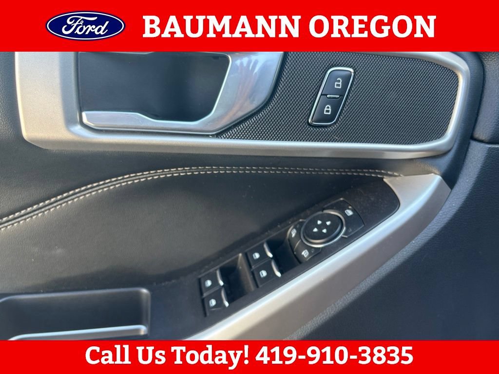 Used 2023 Ford Explorer XLT w/ Equipment Group 202A AWD/4WD image 16