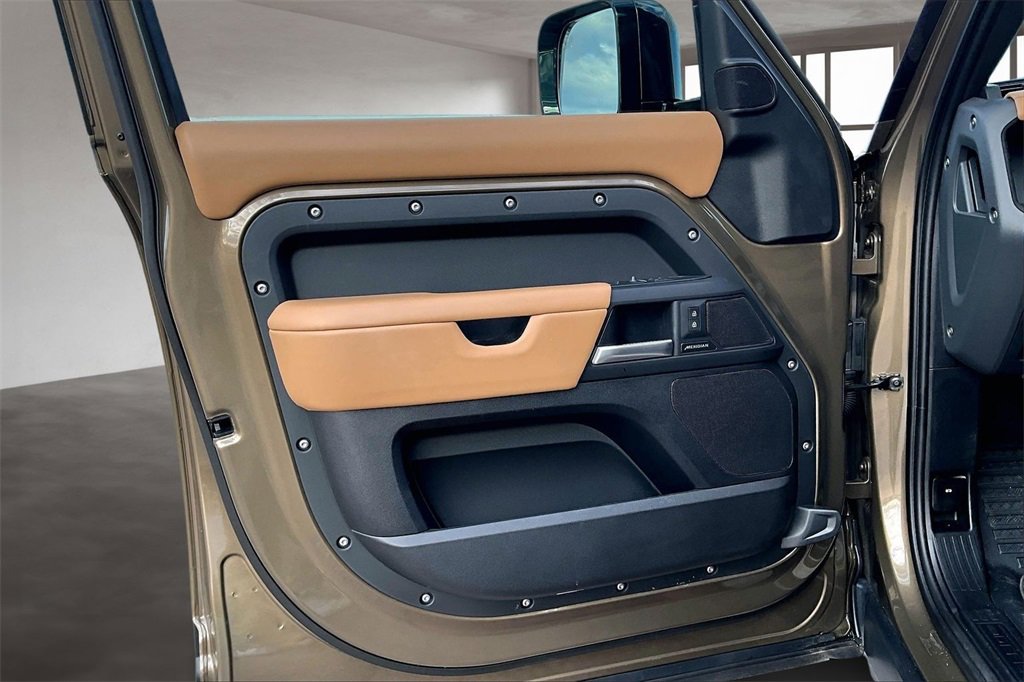 Certified 2025 Land Rover Defender 110 S image 18