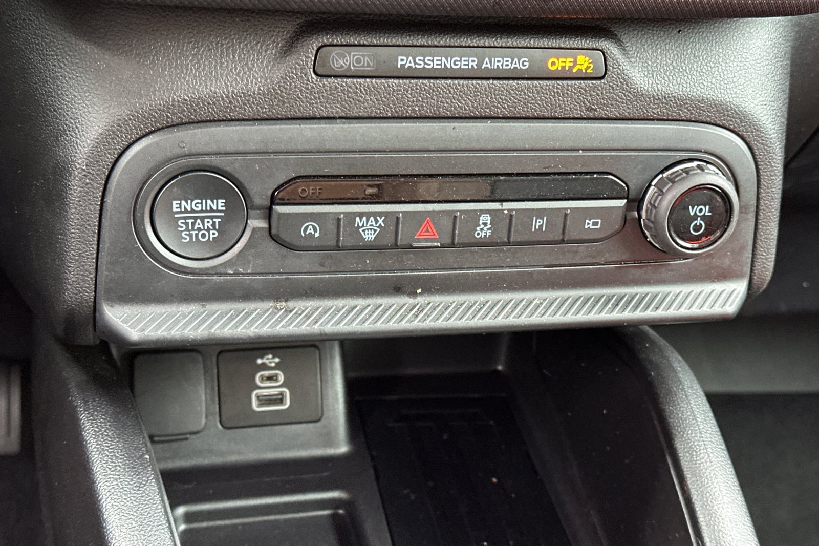 Used 2025 Ford Bronco Sport Outer Banks w/ Outer Banks Tech Package+ AWD/4WD image 21