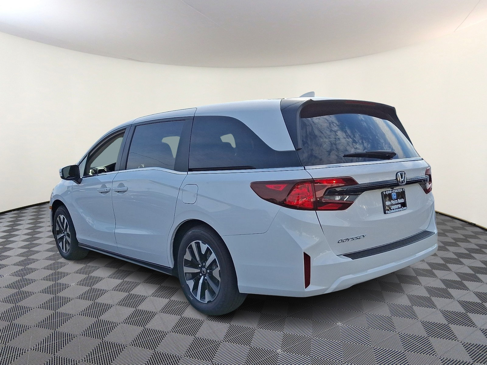 New 2026 Honda Odyssey EX-L image 3