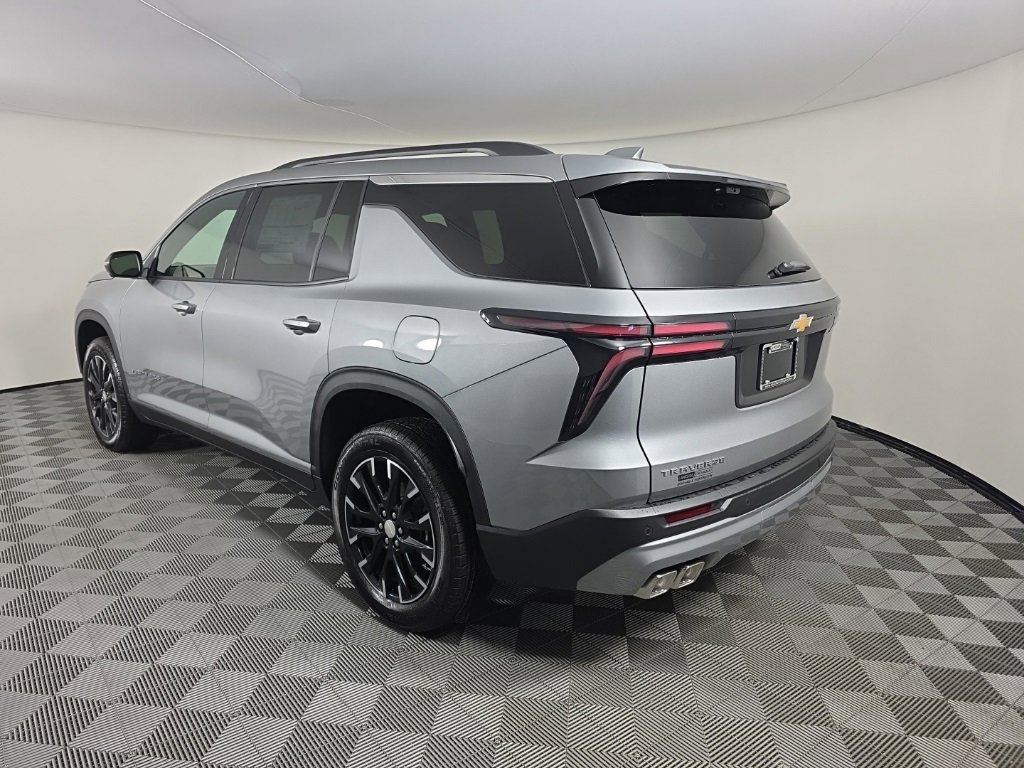 New 2026 Chevrolet Traverse LT w/ Sun and Wheel Package image 3