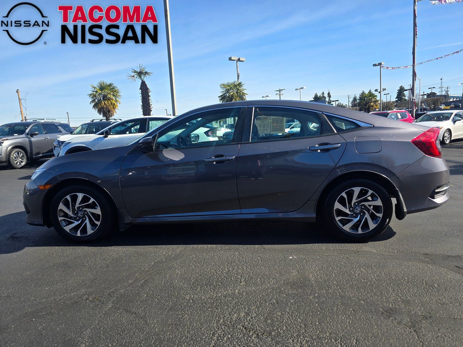 Used 2017 Honda Civic EX image 2