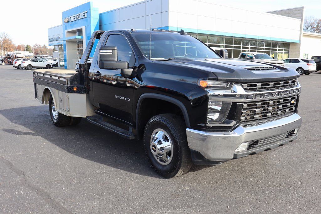 Used 2022 Chevrolet Silverado 3500 LT w/ Convenience Package image 2