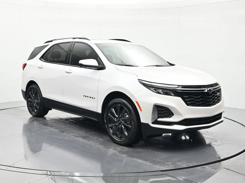 Used 2024 Chevrolet Equinox RS w/ RS Leather Package AWD/4WD image 3