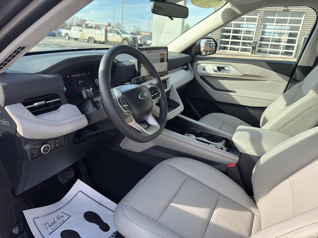 New 2026 Ford Explorer Active w/ Active Comfort Package image 8